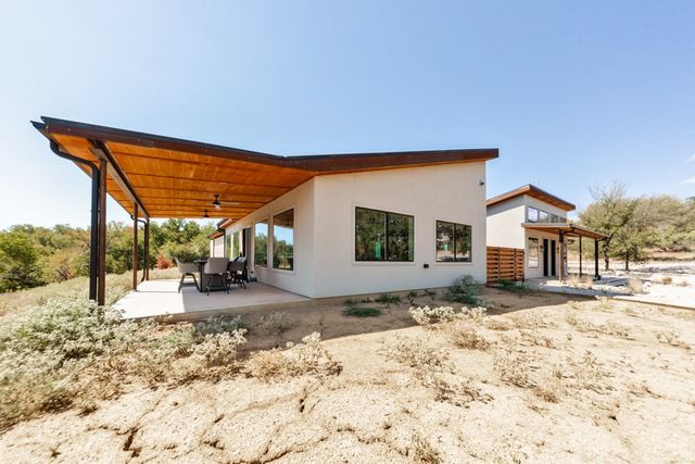 135 Demonbreun Court, Chico, TX 76431