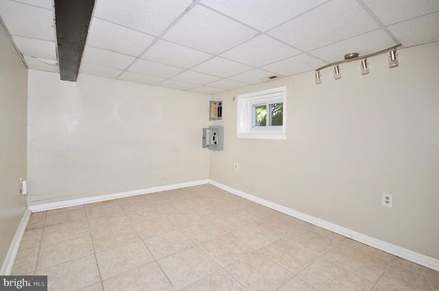 615 NESHAMINY, Croydon, PA 19021