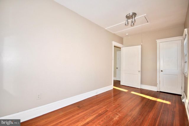 615 NESHAMINY, Croydon, PA 19021