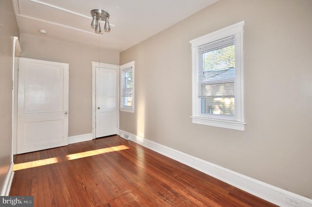 615 NESHAMINY, Croydon, PA 19021