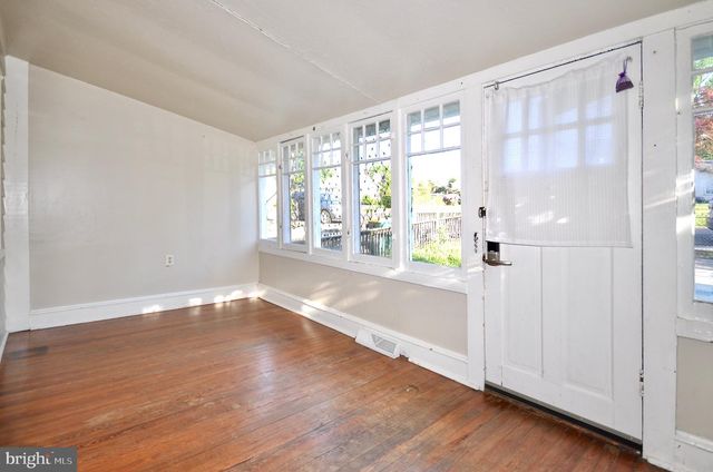 615 NESHAMINY, Croydon, PA 19021