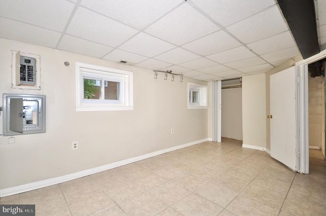 615 NESHAMINY, Croydon, PA 19021