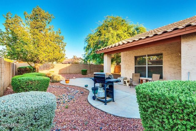 1381 S YUCCA Place, Chandler, AZ 85286