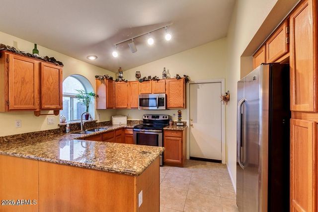 1381 S YUCCA Place, Chandler, AZ 85286