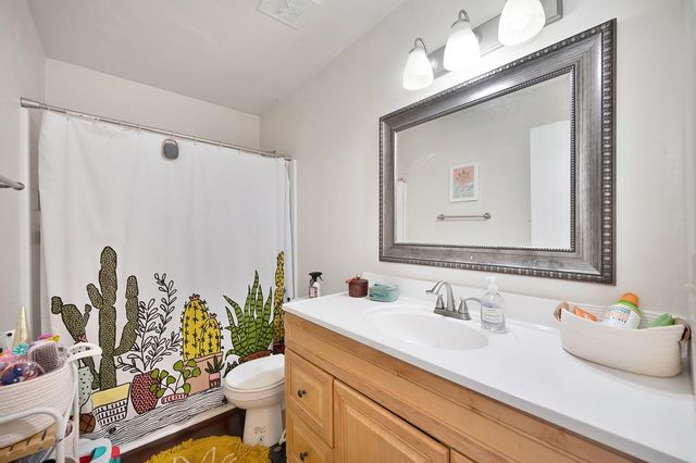 3225 De Ovan Ave, Stockton, CA 95204