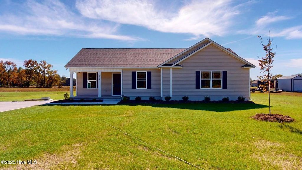 1399 Pinkney Road, Pikeville, NC 27863