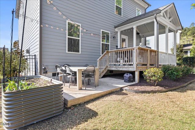 316 Silent Bend Drive, Holly Springs, NC 27540