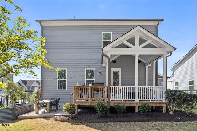 316 Silent Bend Drive, Holly Springs, NC 27540