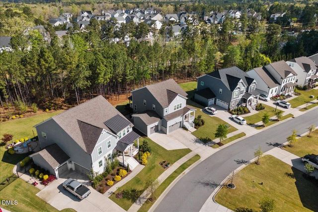 316 Silent Bend Drive, Holly Springs, NC 27540