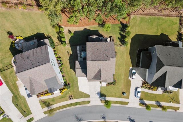 316 Silent Bend Drive, Holly Springs, NC 27540