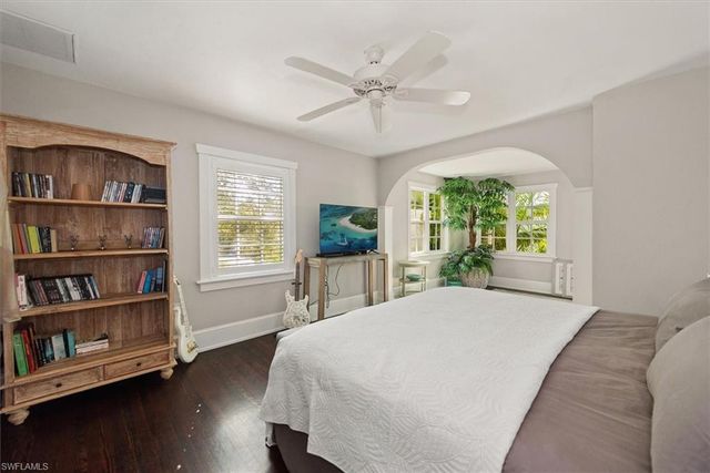 1229 Alhambra DR, Fort Myers, FL 33901