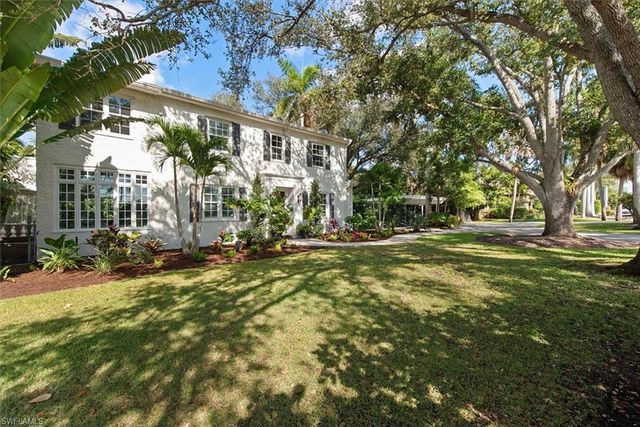 1229 Alhambra DR, Fort Myers, FL 33901