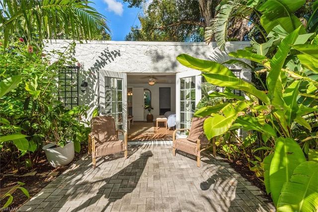 1229 Alhambra DR, Fort Myers, FL 33901