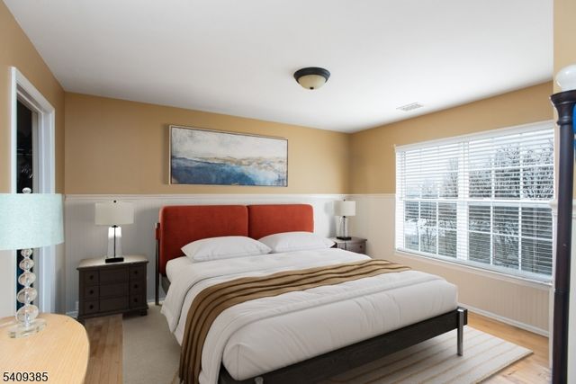 112 Wallace Ct, Green Brook Twp., NJ 08812