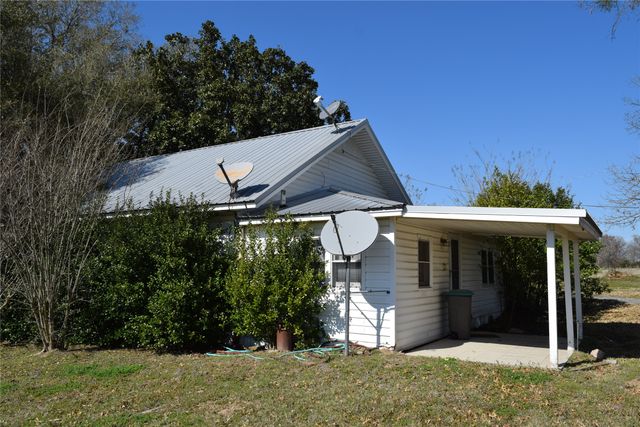 741 County Road 1222, Grand Saline, TX 75140