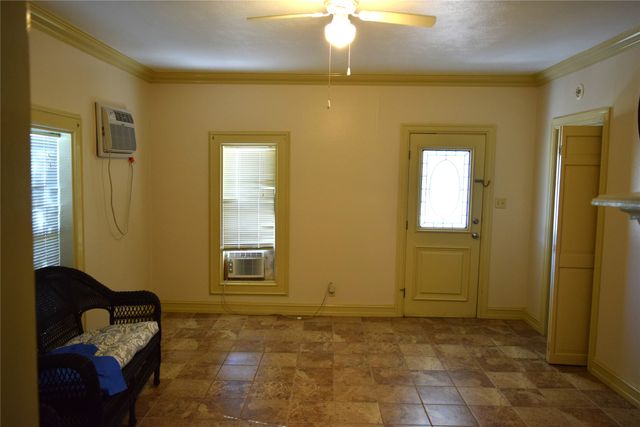 741 County Road 1222, Grand Saline, TX 75140