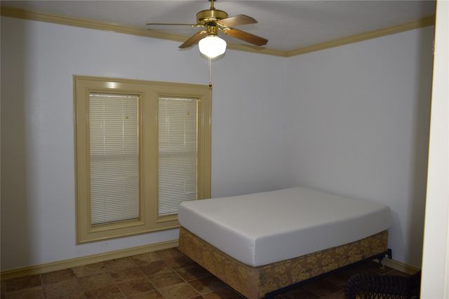 741 County Road 1222, Grand Saline, TX 75140