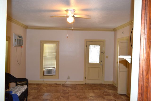 741 County Road 1222, Grand Saline, TX 75140