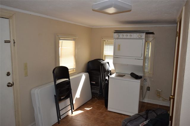 741 County Road 1222, Grand Saline, TX 75140