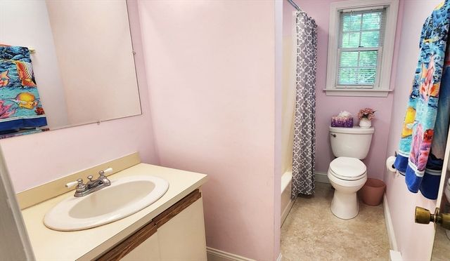 70 Cape Dr 12C, Mashpee, MA 02649