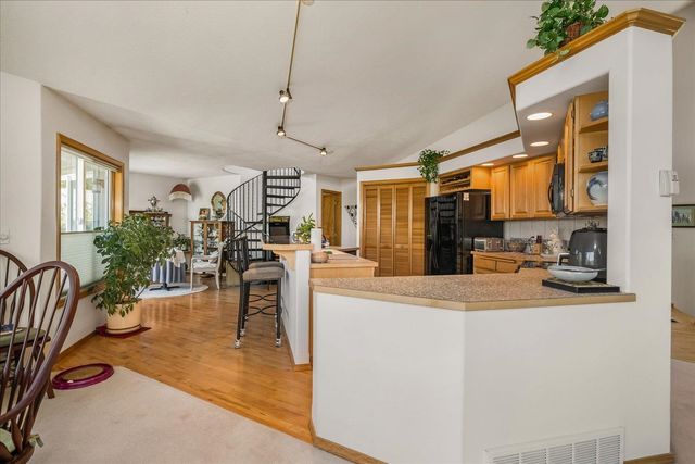 1607 E Wildflower Ln, Spokane, WA 99224