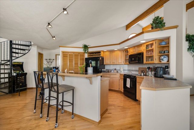 1607 E Wildflower Ln, Spokane, WA 99224