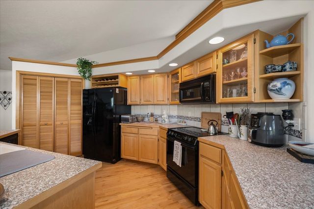 1607 E Wildflower Ln, Spokane, WA 99224