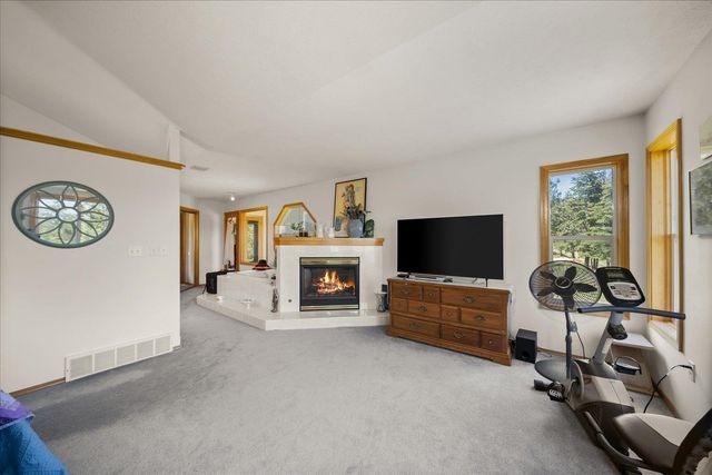 1607 E Wildflower Ln, Spokane, WA 99224