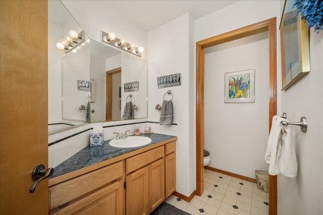 1607 E Wildflower Ln, Spokane, WA 99224
