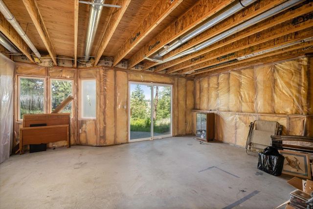 1607 E Wildflower Ln, Spokane, WA 99224