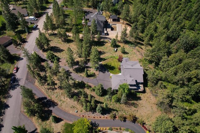 1607 E Wildflower Ln, Spokane, WA 99224
