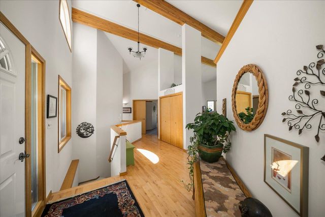 1607 E Wildflower Ln, Spokane, WA 99224