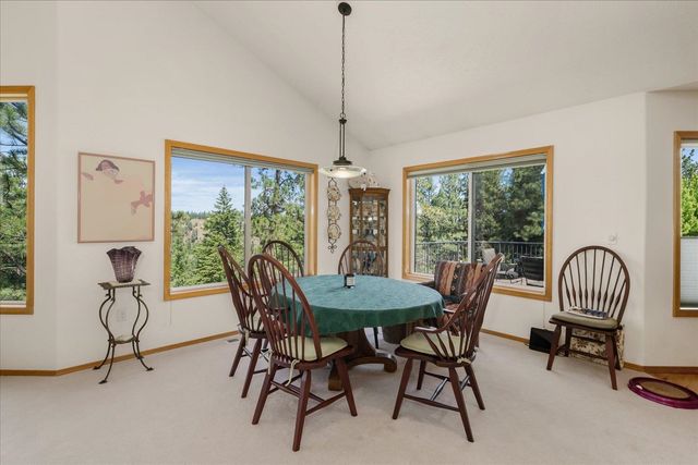 1607 E Wildflower Ln, Spokane, WA 99224