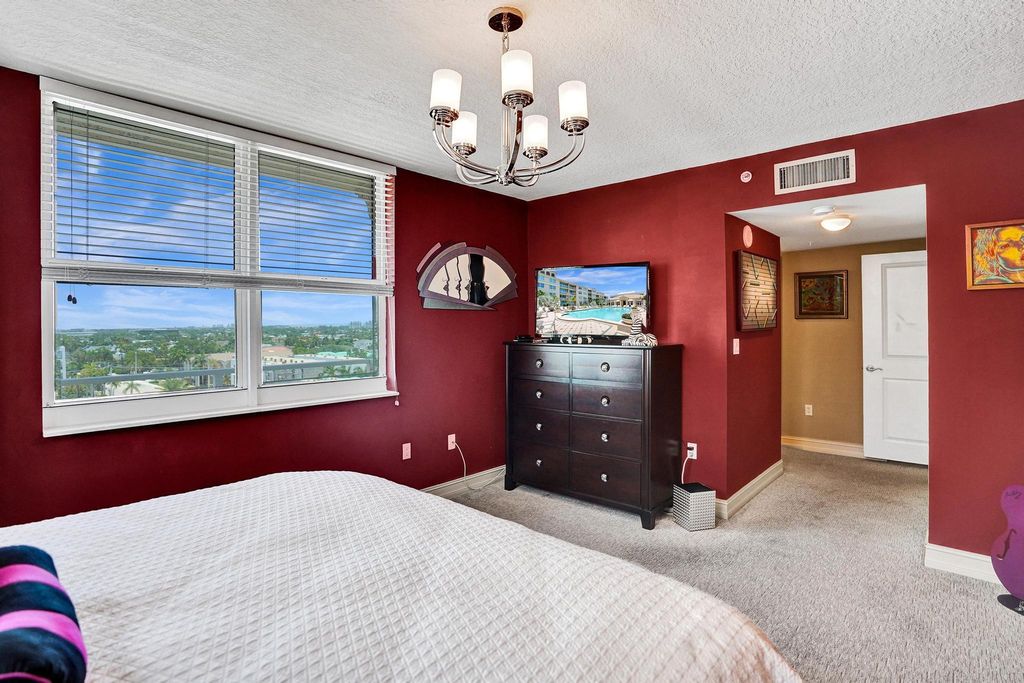 Image 39 of property listing at 99 SE Mizner Boulevard 802, Boca Raton, FL 33432