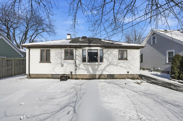 537 E 161st Place, South Holland, IL 60473