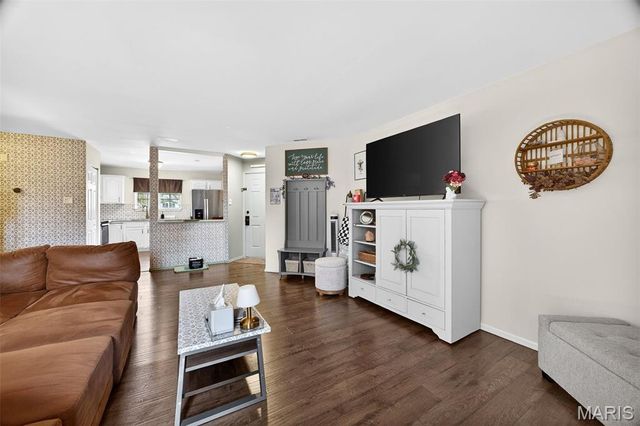 74 Sugar Glen Court, St Peters, MO 63376