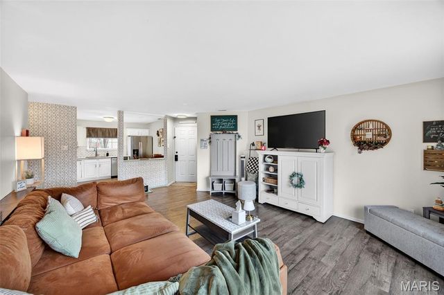 74 Sugar Glen Court, St Peters, MO 63376