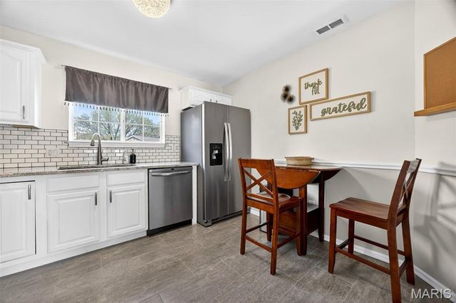 74 Sugar Glen Court, St Peters, MO 63376