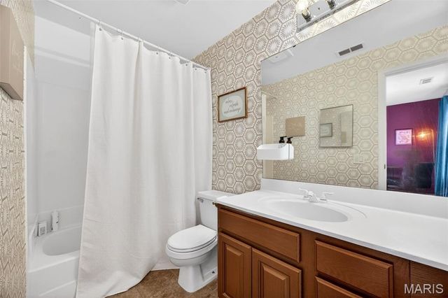 74 Sugar Glen Court, St Peters, MO 63376