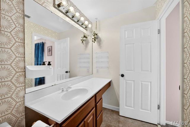 74 Sugar Glen Court, St Peters, MO 63376