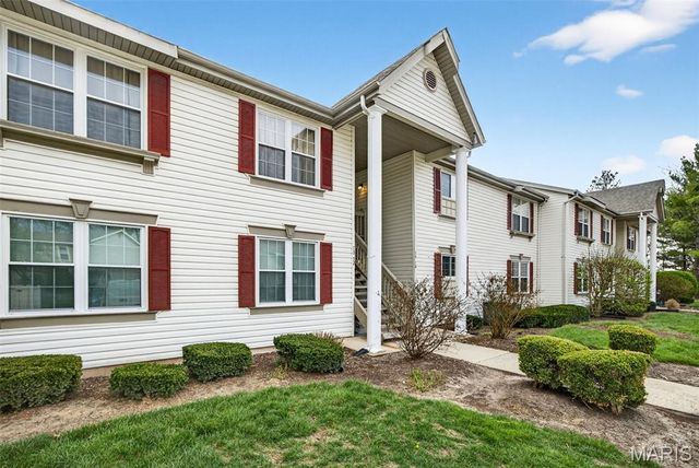 74 Sugar Glen Court, St Peters, MO 63376