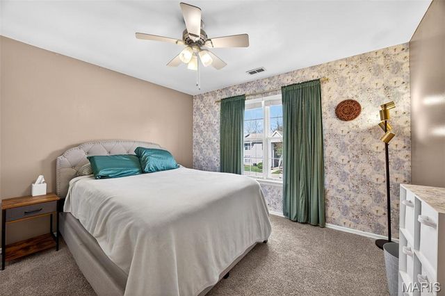 74 Sugar Glen Court, St Peters, MO 63376