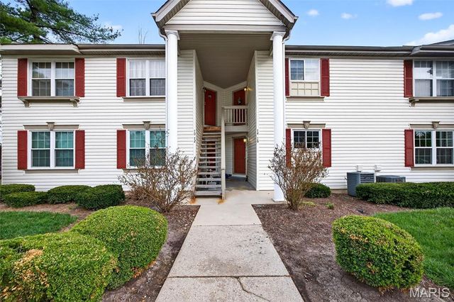 74 Sugar Glen Court, St Peters, MO 63376