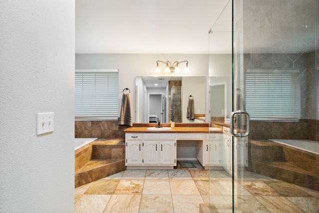 2735 Meadow Lane, Reno, TX 75462
