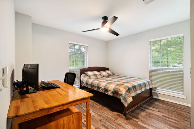 2735 Meadow Lane, Reno, TX 75462