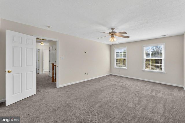 245 BAER OAK DR, Maurertown, VA 22644