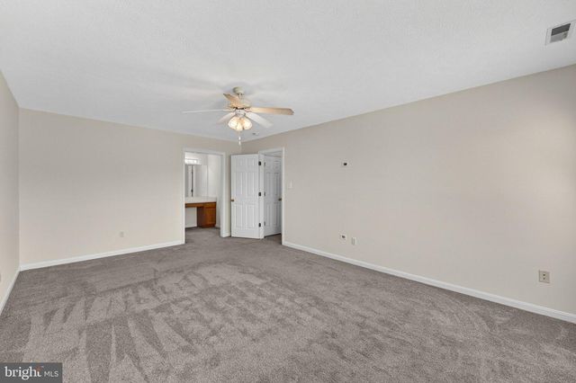 245 BAER OAK DR, Maurertown, VA 22644