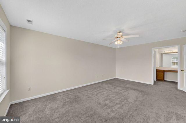 245 BAER OAK DR, Maurertown, VA 22644