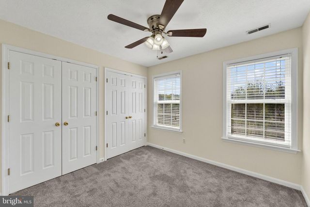 245 BAER OAK DR, Maurertown, VA 22644