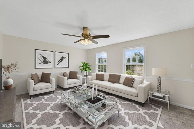 245 BAER OAK DR, Maurertown, VA 22644